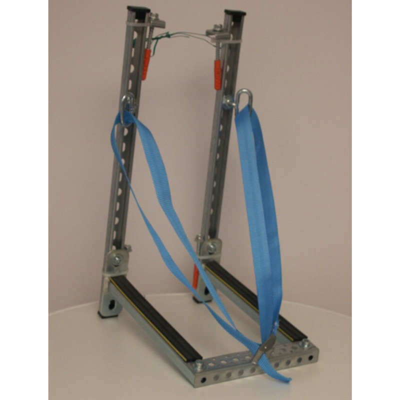 Wall mounting for 30 l water container