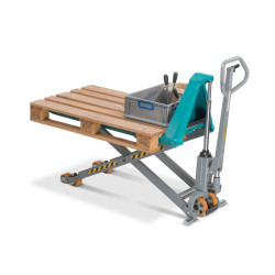 Ameise PTM 1.5, nosilnost 1500 kg, s škarjastim dvigom - primer uporabe