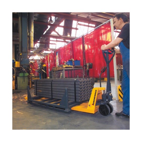 Hand pallet truck Jungheinrich AM 30 - Example of use