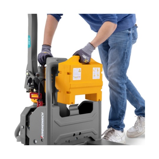 Electric pallet truck Jungheinrich AME 13 - quick and easy battery replacement